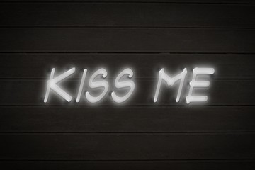 Obraz premium Composite image of kiss me sign
