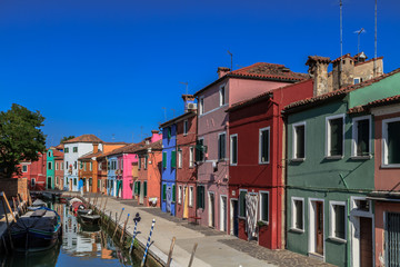 Fototapeta na wymiar Colorful Houses of Burano in the lagoon of Venice, Italy