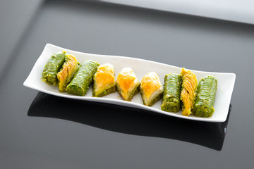 Türkische Baklava mit Tee