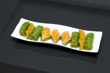 Türkische Baklava mit Tee