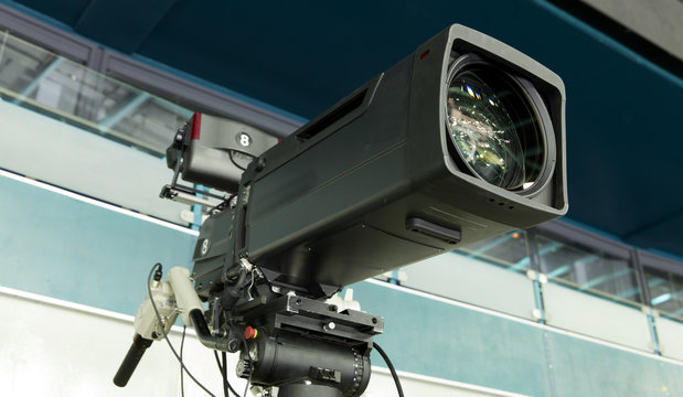 TV camera for broadcast hockey