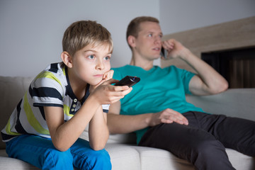 Boy watching movie © Photographee.eu