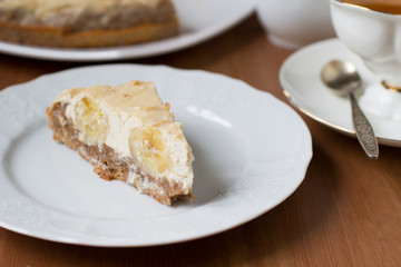 Bananas and cream cheese cake