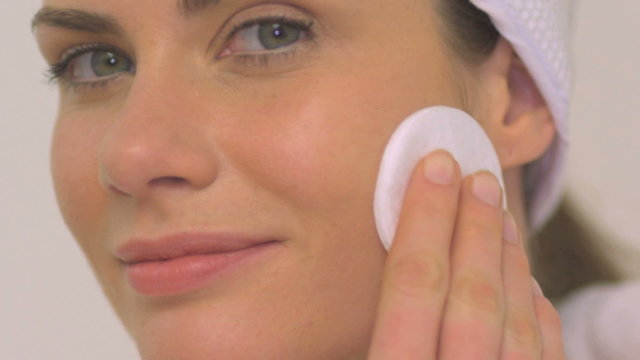 BCU OF A WOMAN CLEANSING