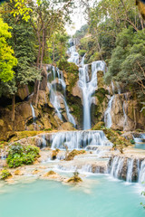 Fototapeta na wymiar Kuang Si Falls