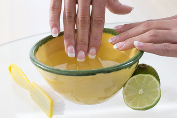 Comment faire pousser les ongles plus vite