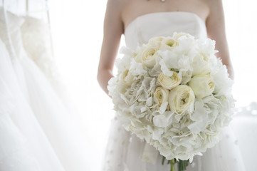White bridal bouquet