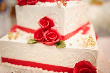 sweet Wedding cake decorated with beautiful flowers