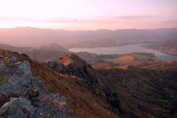 Утро в горах Тянь-Шаня, Узбекистан