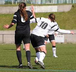 duel au foot féminin