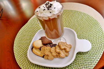 Hot chocolate with cookies