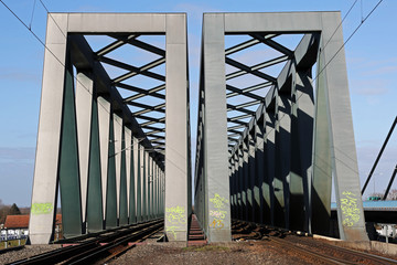 Eisenbahnbrücke bei Maxau