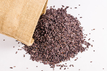 Riceberry in wooden bowl