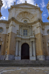 Fototapeta na wymiar View of the old catholyc cathedral in Cadiz