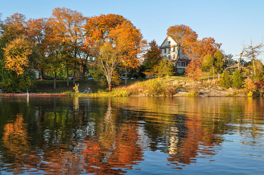 Fall on lake