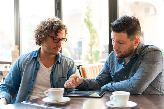Casual meeting in a Coffee Shop