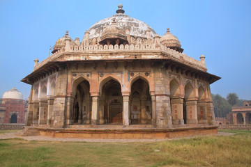 Fototapeta premium Isa Khan Niyazi tomb at Humayun's Tomb complex, Delhi, India