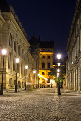 Fototapeta na wymiar Bucharest historical center by night