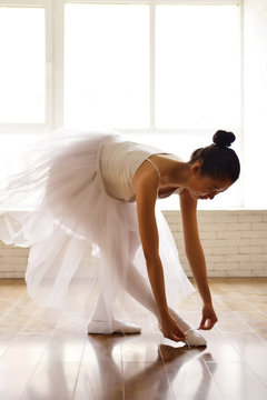 Ballet actress rehearsing
