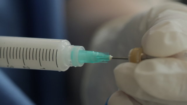 Injecting Anesthetic Pan Right