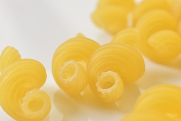 raw yellow macaroni