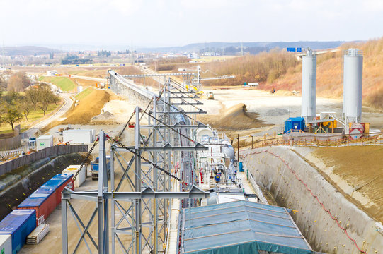 Tunnelbau am Aichelberg - Bahntrasse Suttgart 21