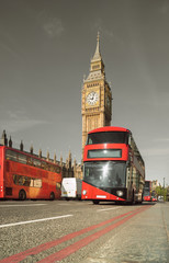 Obraz na płótnie Canvas Doubledecker bus in front of Big Ben in London, UK