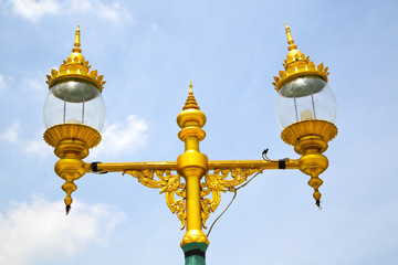 Fototapeta na wymiar street lamp bangkok thailand in the sky