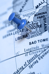 Location Cote d Ivoire. Blue pin on the map.