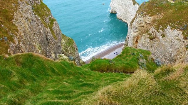 Les falaises d'Etretat et ses arches naturelles