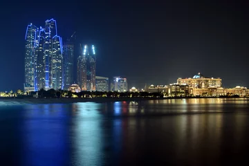 Rolgordijnen Abu Dhabi Skyline van Abu Dhabi, Verenigde Arabische Emiraten