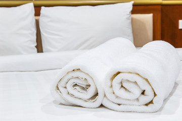Fototapeta na wymiar Towels on the bed