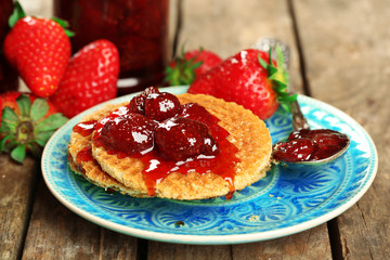 Wafers with strawberry jam and berries