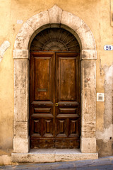 Fototapeta na wymiar Italian front door, Tuscany