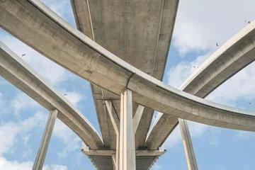 Foto op Plexiglas Verhoogde snelweg. De kromme van hangbrug, Thailand. © ake1150
