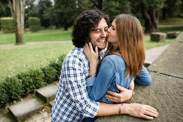 Fototapeta premium Beautiful couple enjoying themselves in the Italian streets