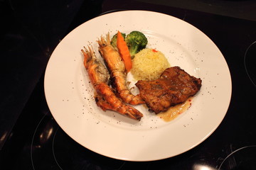 deliciousn Grilled shrimp on the dish.