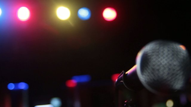 Microphone