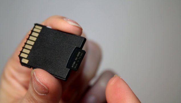 Putting MicroSD Card In And Out Of MiniSD Adapter Real Close