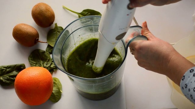 Blending The Green Smoothie