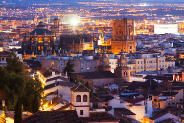 Fototapeta na wymiar Granada in evening from mount