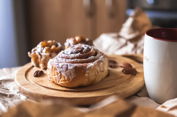 cinnamon cake with coffee