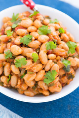 Stewed white beans in tomato sauce