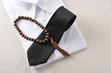白いシャツとお葬式