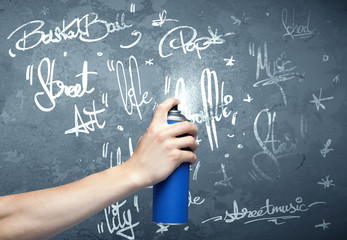 Urban painter drawing