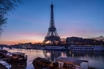 Fototapeta na wymiar la seine PARIS