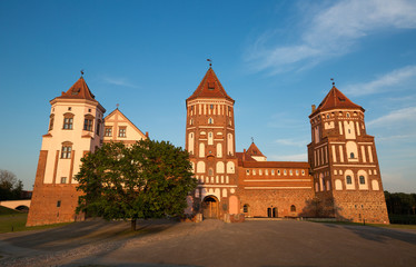 Fototapeta na wymiar Medieval castle in Mir, Belarus