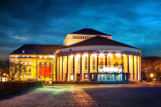 Saarbr&uuml;cken &ndash; Saarbr&uuml;cker Staatstheater Theater am Abend