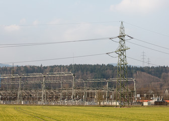 Hochspannung beim Atomkraftwerk