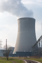 Kraftwerk mit Kühlturm © UrbanExplorer
